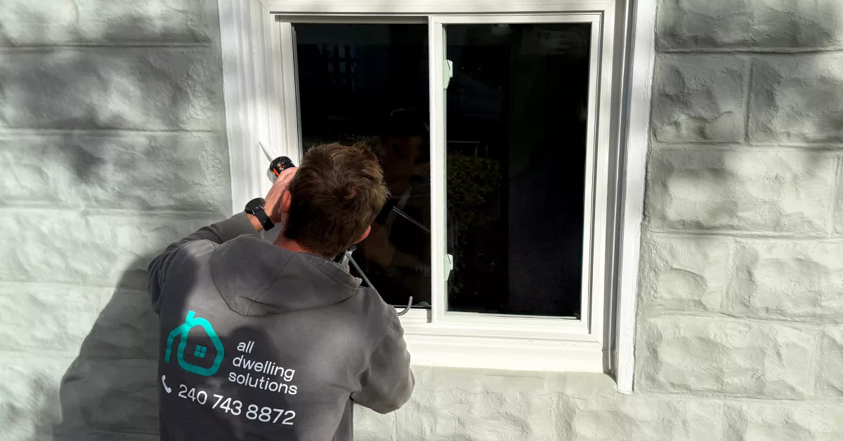 Full Window Replacement in Winter: How All Dwelling Solutions Works Without Heat Loss