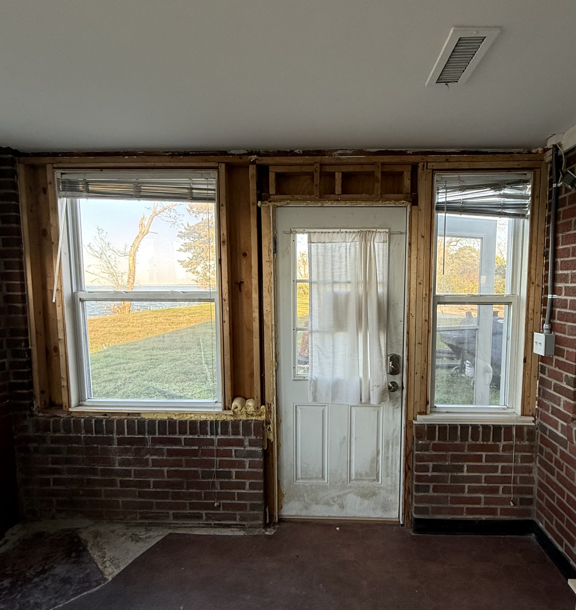 Oknoplast Tilt & Turn Windows Installation before 1 photo.