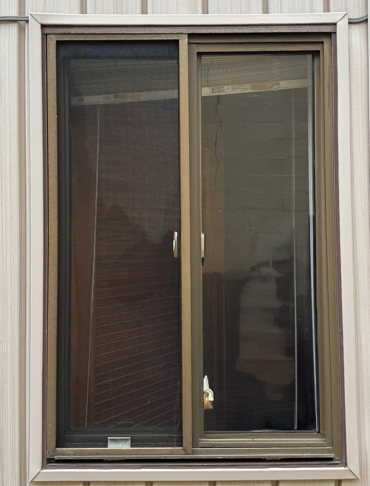 Window Replacement before 0 photo.