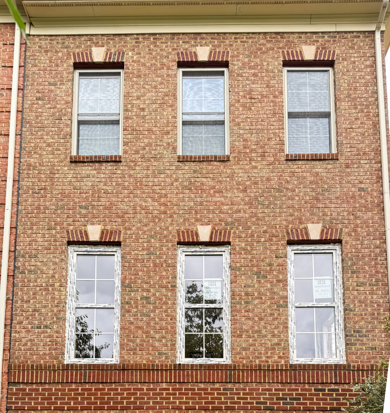 Complete Window Replacement project main photo.