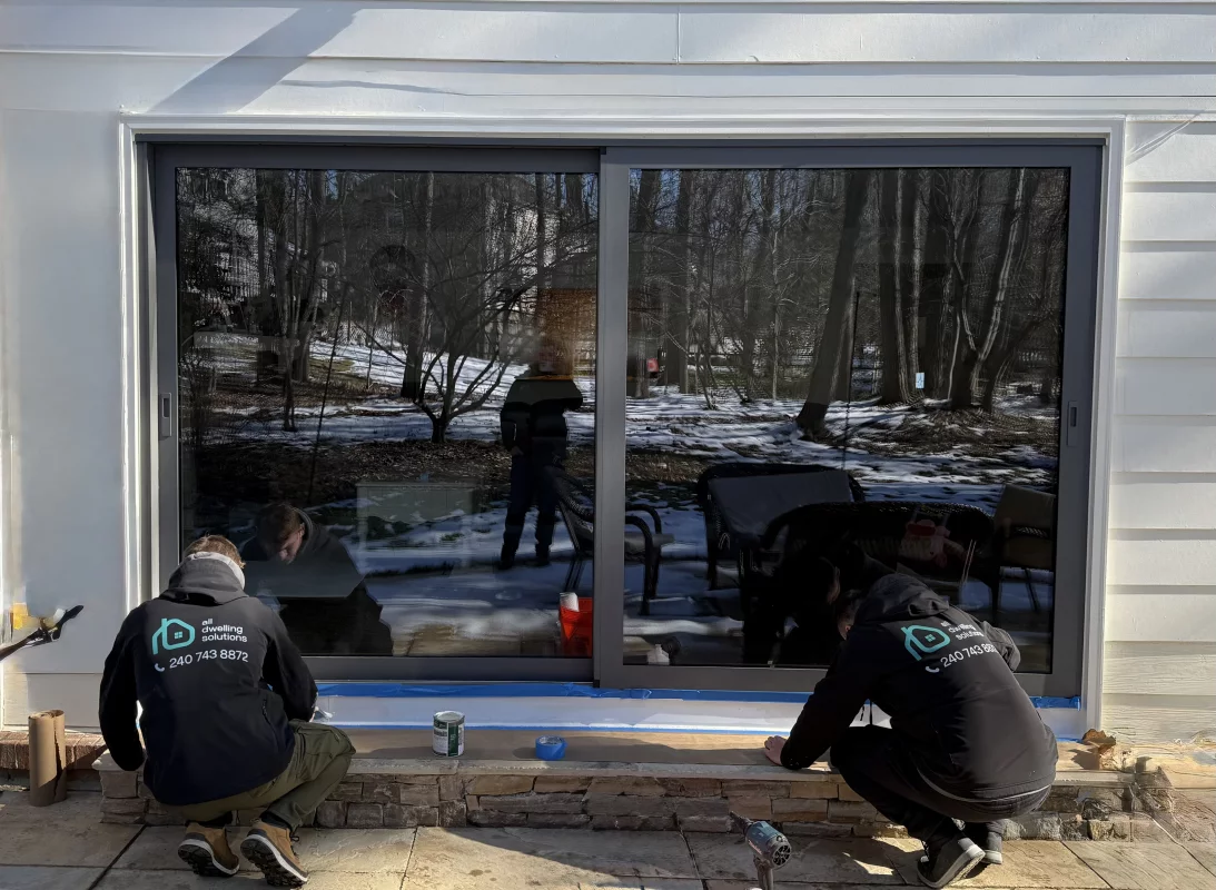 European OKNOPLAST Aluminum Sliding Patio Door gallery photo.